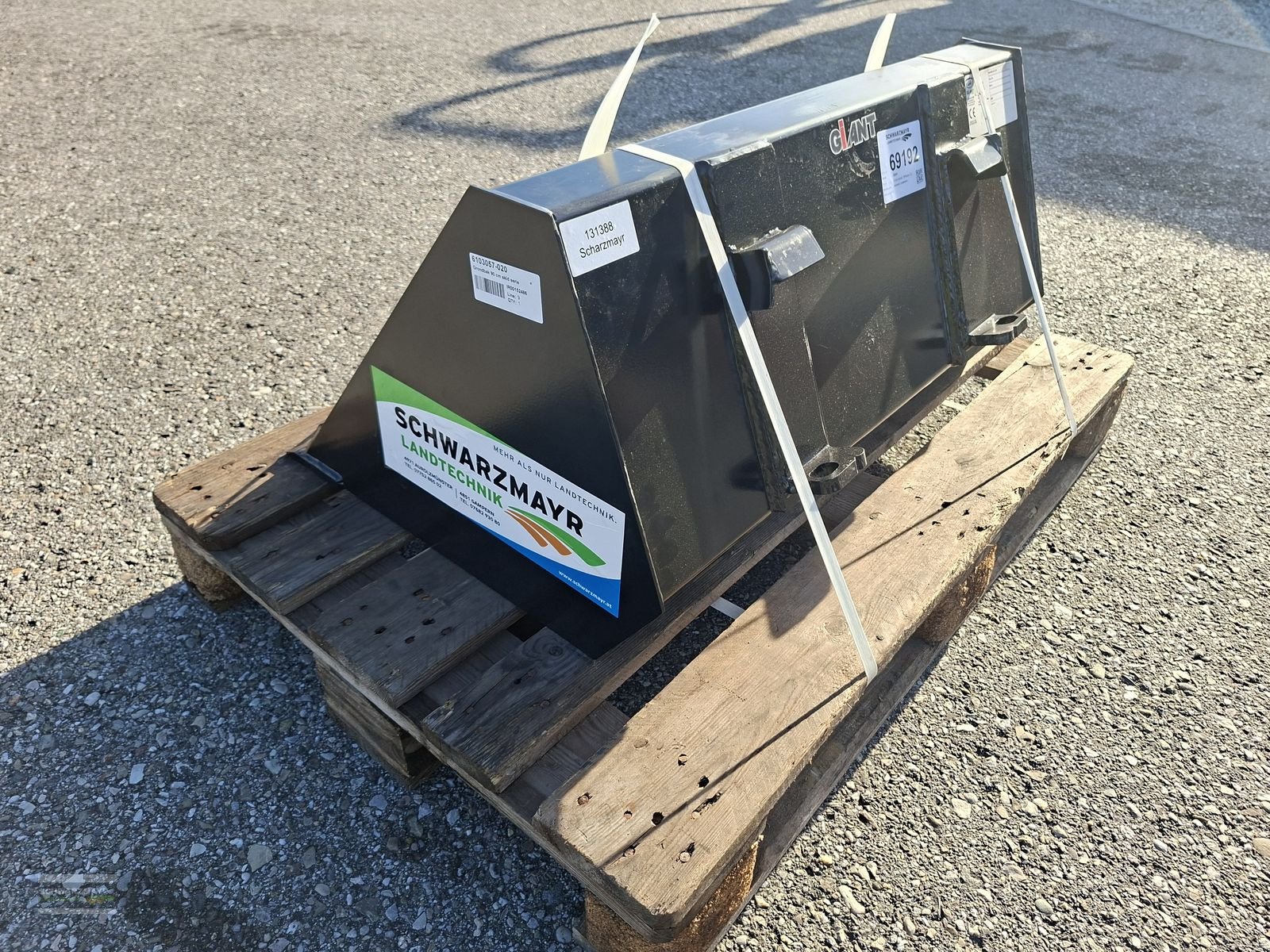 Ladeschaufel des Typs GiANT Erdschaufel 900mm, Neumaschine in Aurolzmünster (Bild 10)