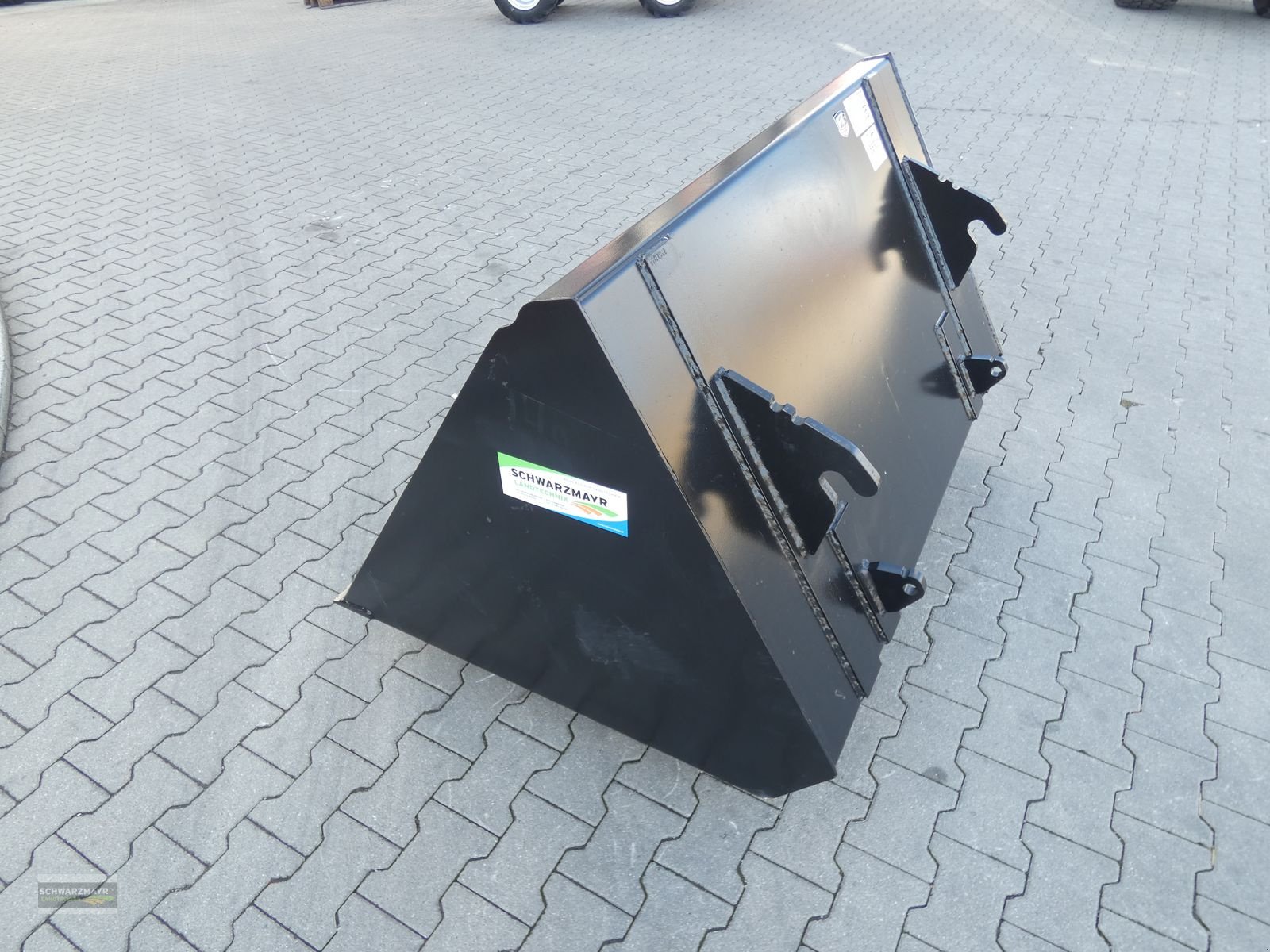 Ladeschaufel des Typs GiANT Leichtgutschaufel 1400mm Euro, Vorführmaschine in Aurolzmünster (Bild 2)