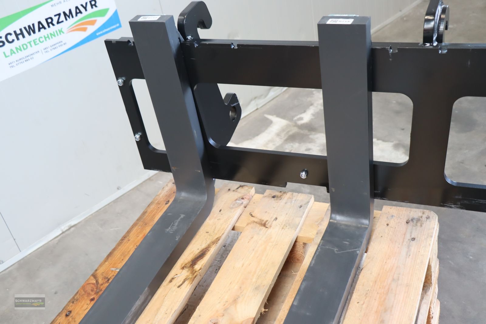 Ladeschaufel des Typs GiANT Palettengabel 1000mm, Neumaschine in Aurolzmünster (Bild 6)