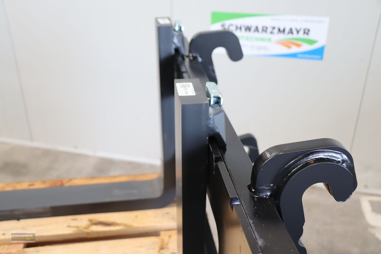 Ladeschaufel des Typs GiANT Palettengabel 1000mm, Neumaschine in Aurolzmünster (Bild 5)