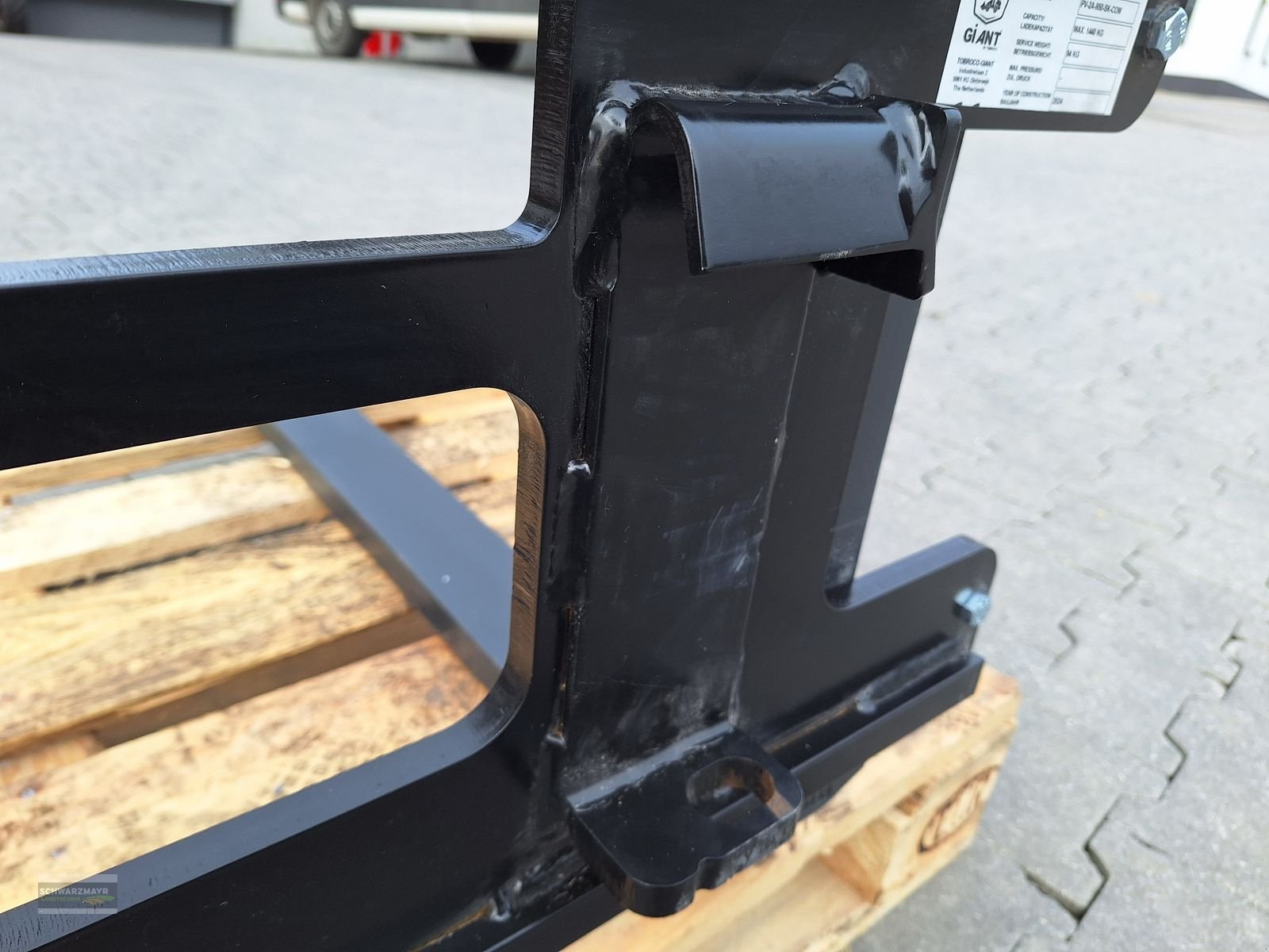 Ladeschaufel des Typs GiANT Palettengabel 950mm, Neumaschine in Aurolzmünster (Bild 11)