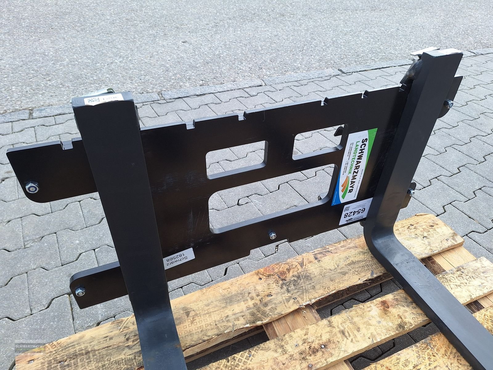 Ladeschaufel des Typs GiANT Palettengabel 950mm, Neumaschine in Aurolzmünster (Bild 7)