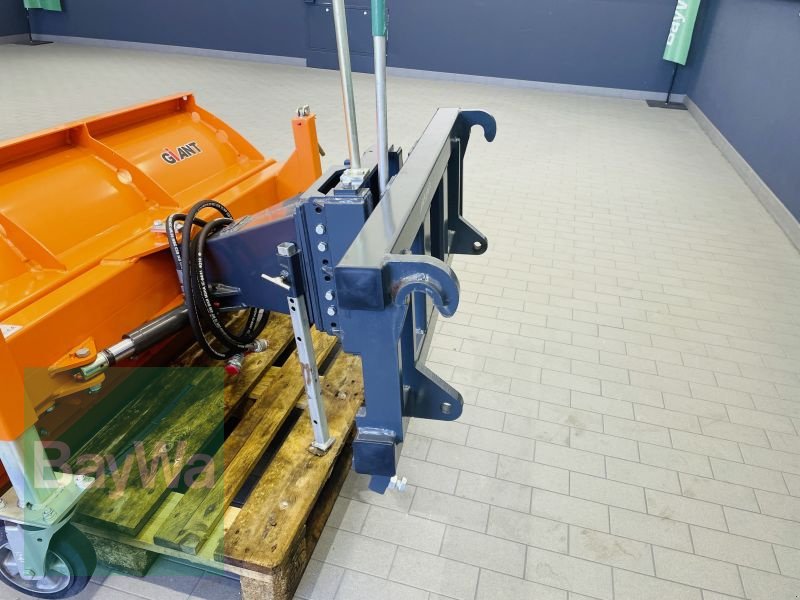 Ladeschaufel des Typs GiANT SK 180, Gebrauchtmaschine in Manching (Bild 10)