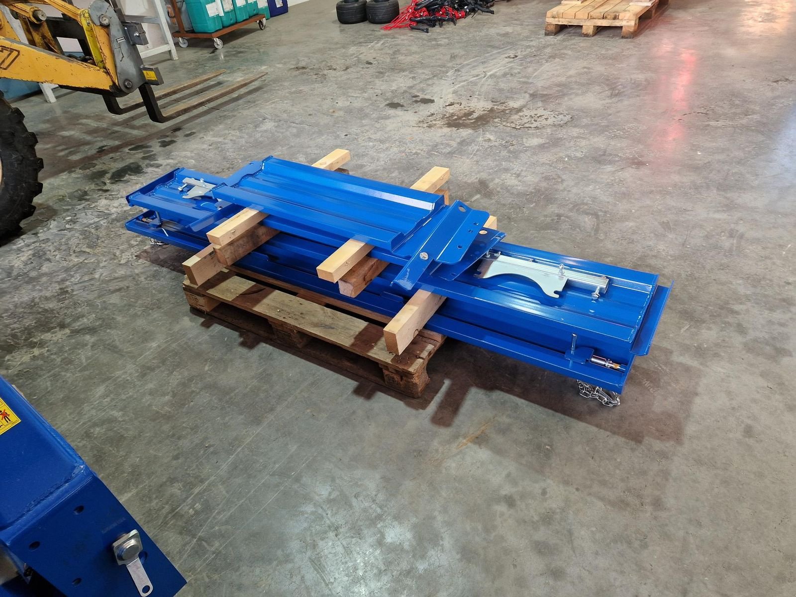 Ladeschaufel des Typs Göweil Aufsatzbordwände für GHU12/GHK, Neumaschine in Grünbach (Bild 3)