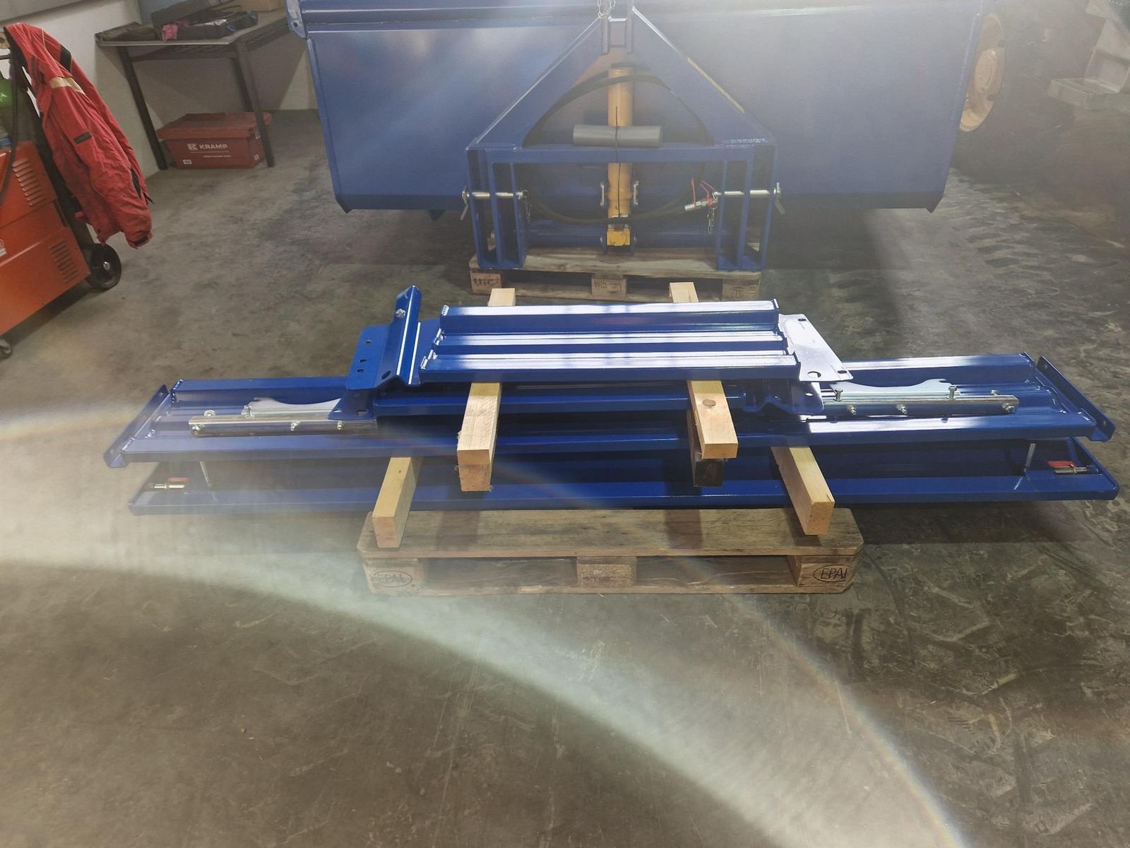 Ladeschaufel des Typs Göweil Aufsatzbordwände für GHU12/GHK, Neumaschine in Grünbach (Bild 4)