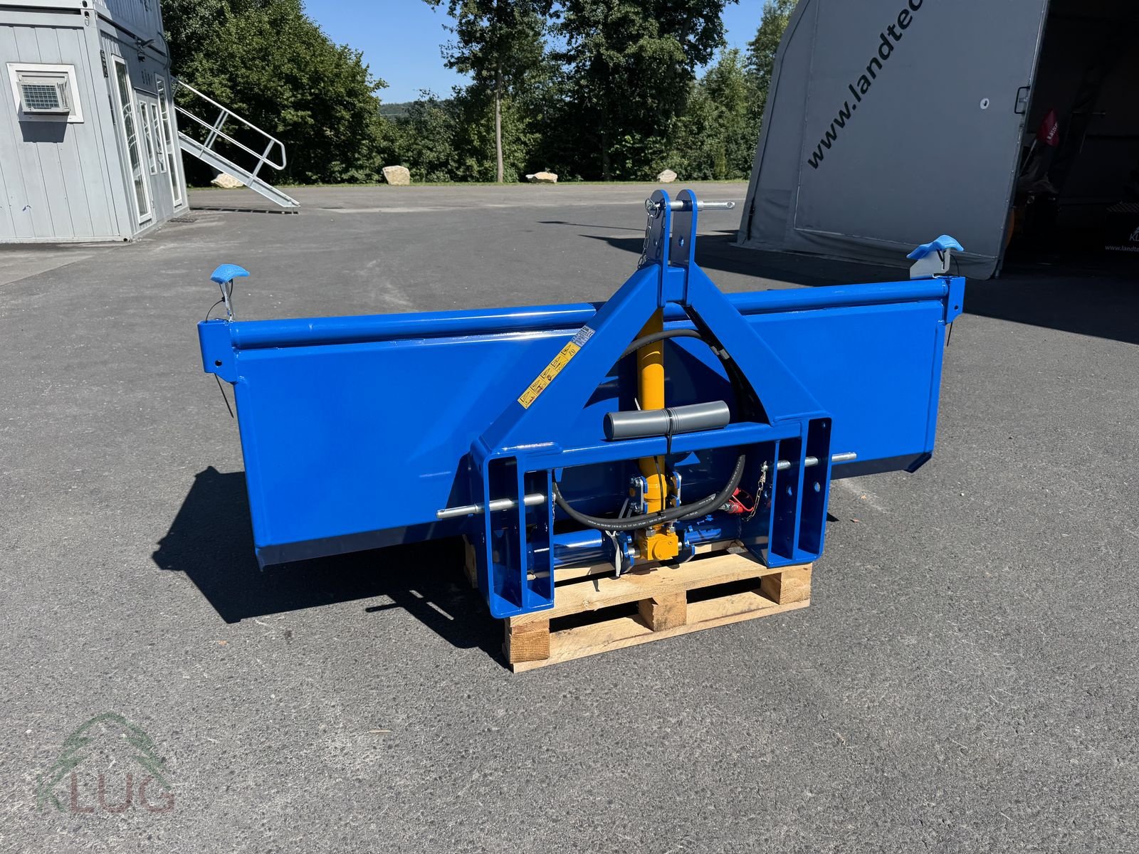 Ladeschaufel des Typs Göweil GHU 10/2000 DW, Neumaschine in Pirching am Traubenberg (Bild 23)