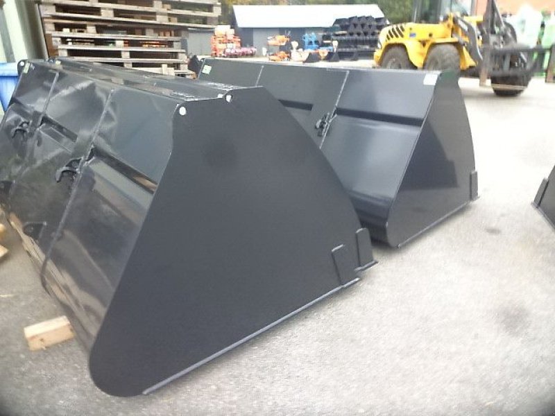 Ladeschaufel des Typs H-L-M XXXL- Big Volumenschaufel Größe 3 XL  - Breiten 1,8 Meter  2- Meter - 2,2 Meter -2,4 Meter- 2,5 Meter // Euro SW Anbau, Neumaschine in Neureichenau (Bild 11)