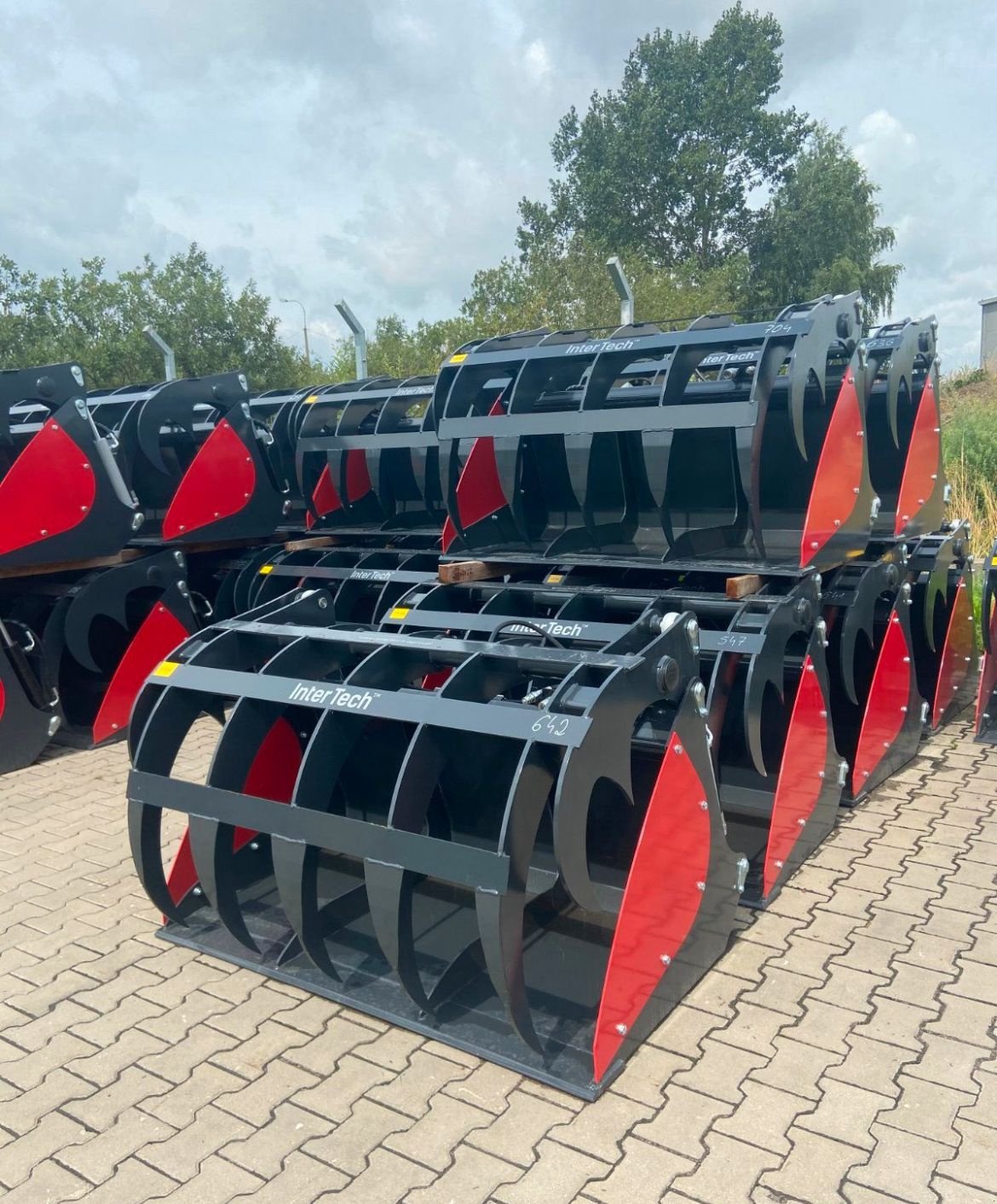 Ladeschaufel Türe ait Inter Tech Greifschaufel Silo Reißschaufel verschiedene Breiten, Neumaschine içinde Augsburg (resim 3)