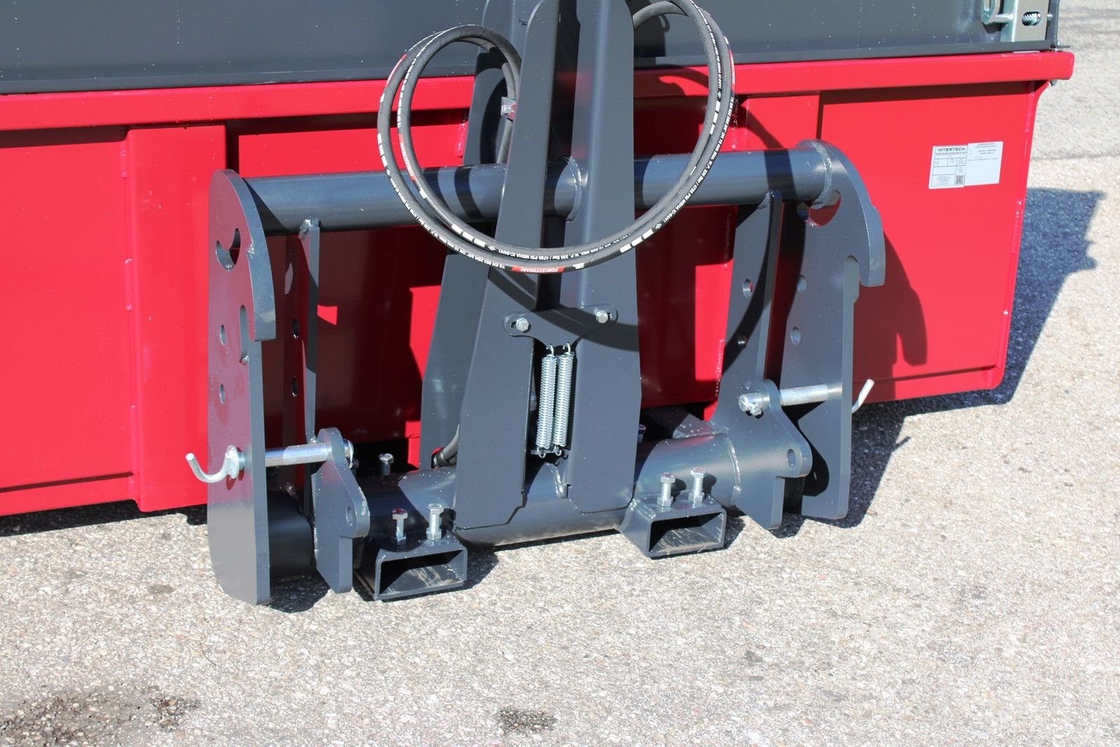 Ladeschaufel des Typs InterTech Heckchaufel, Kippmulde 2200 HD+, Neumaschine in Neukirchen am Walde  (Bild 11)