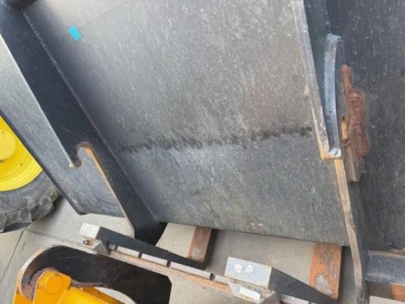 Ladeschaufel des Typs JCB 3200 litres 2.6 m Qfit, Gebrauchtmaschine in Sorée (Bild 9)