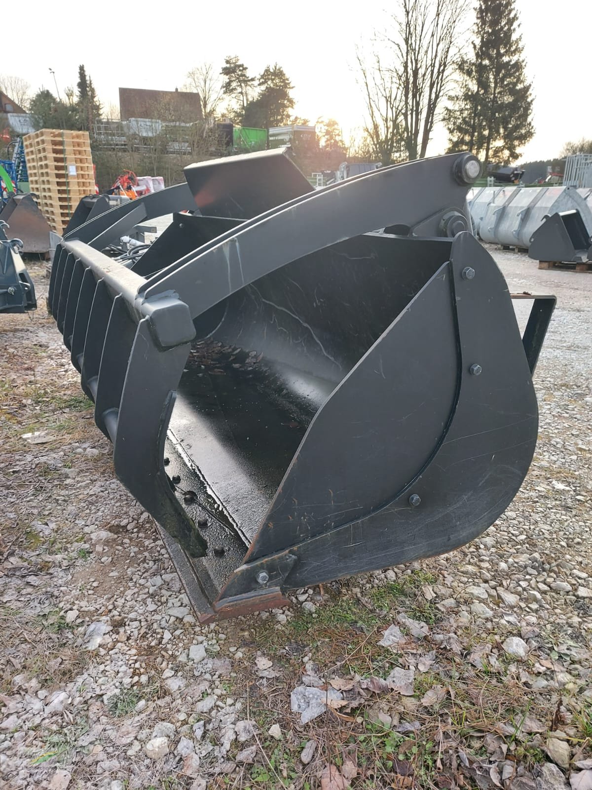 Ladeschaufel des Typs Manitou Greifschaufel, Gebrauchtmaschine in Pegnitz-Bronn (Bild 2)