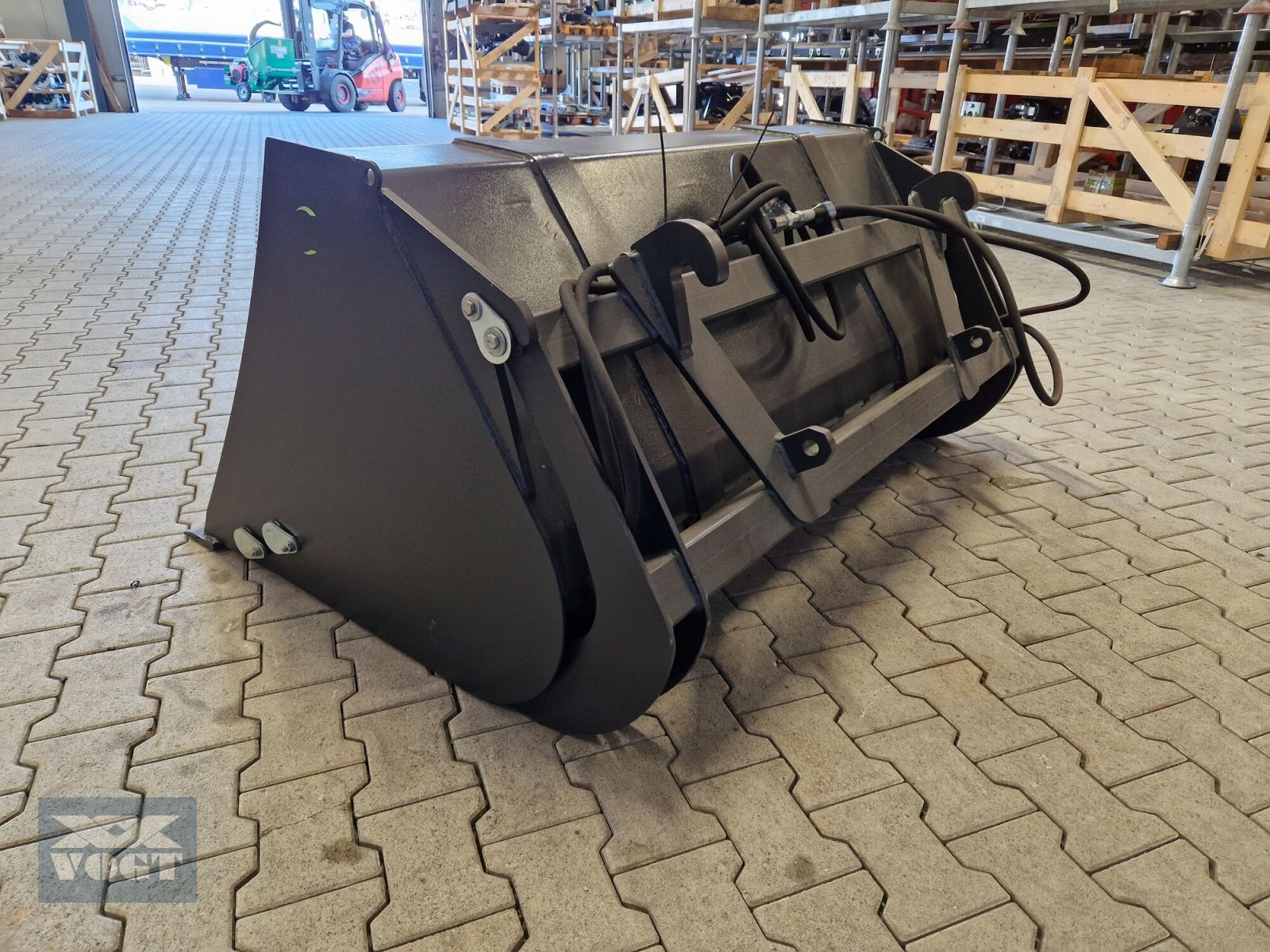 Ladeschaufel des Typs MDB HKS 160 Hydr. Hochkippschaufel für Geräteträger /Mähraupe /Funkraupe, Neumaschine in Schmallenberg (Bild 7)