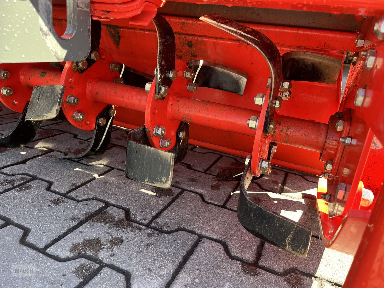 Ladeschaufel des Typs Mehrtens Bodenfräse 1,45m mit Weidemann HV, Gebrauchtmaschine in Burgkirchen (Bild 12)