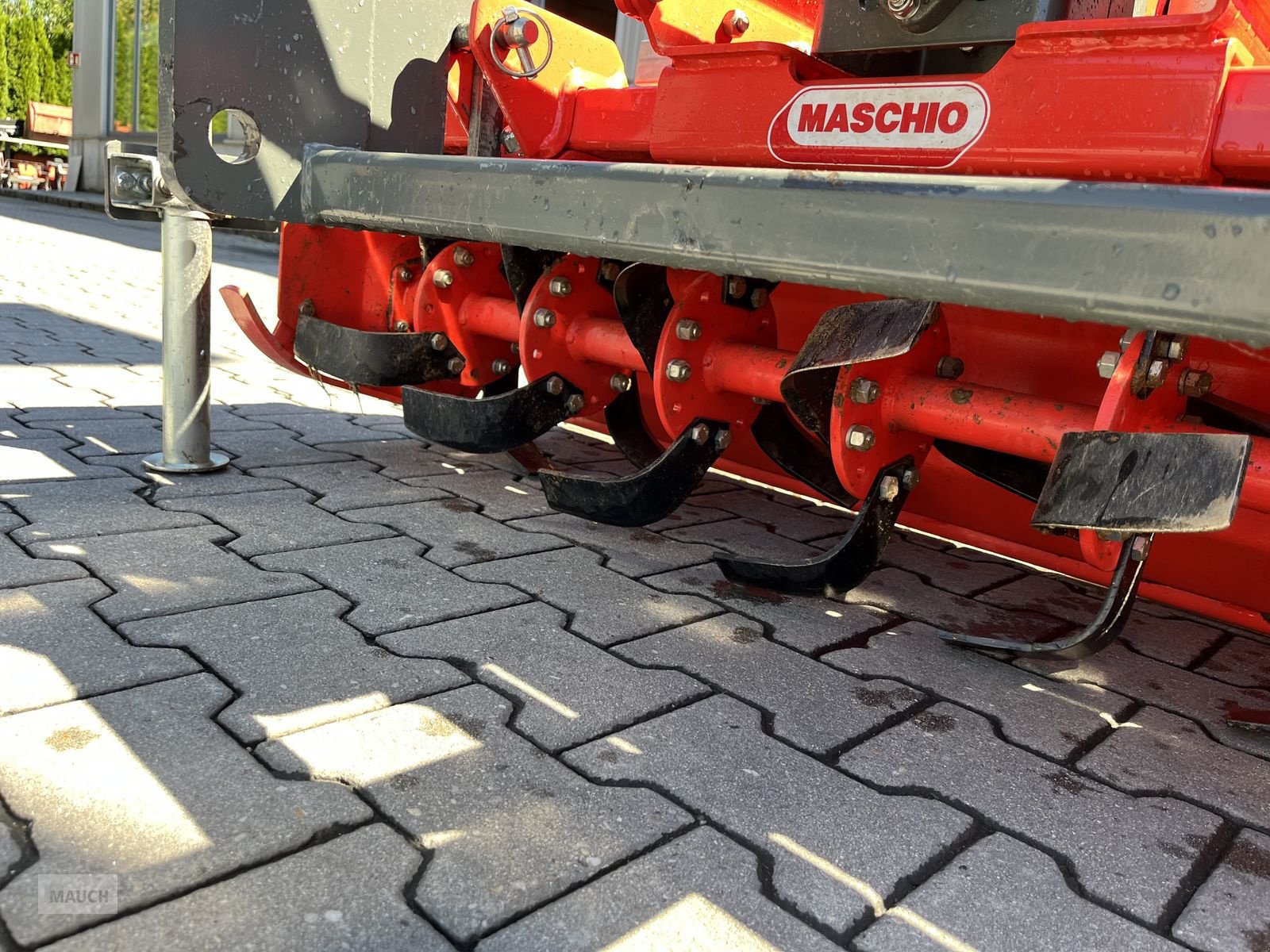 Ladeschaufel des Typs Mehrtens Bodenfräse 1,45m mit Weidemann HV, Gebrauchtmaschine in Burgkirchen (Bild 11)