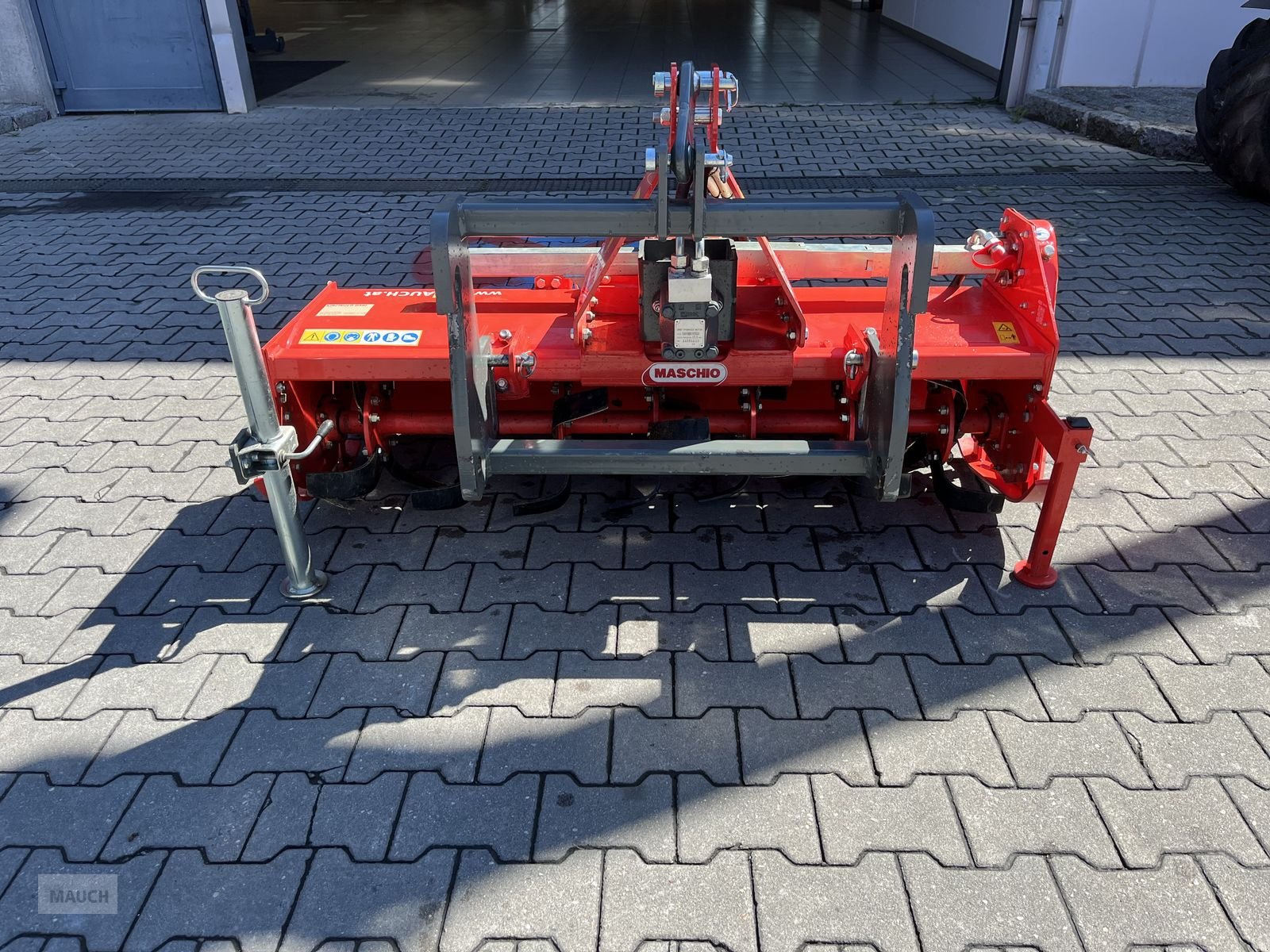 Ladeschaufel des Typs Mehrtens Bodenfräse 1,45m mit Weidemann HV, Gebrauchtmaschine in Burgkirchen (Bild 3)