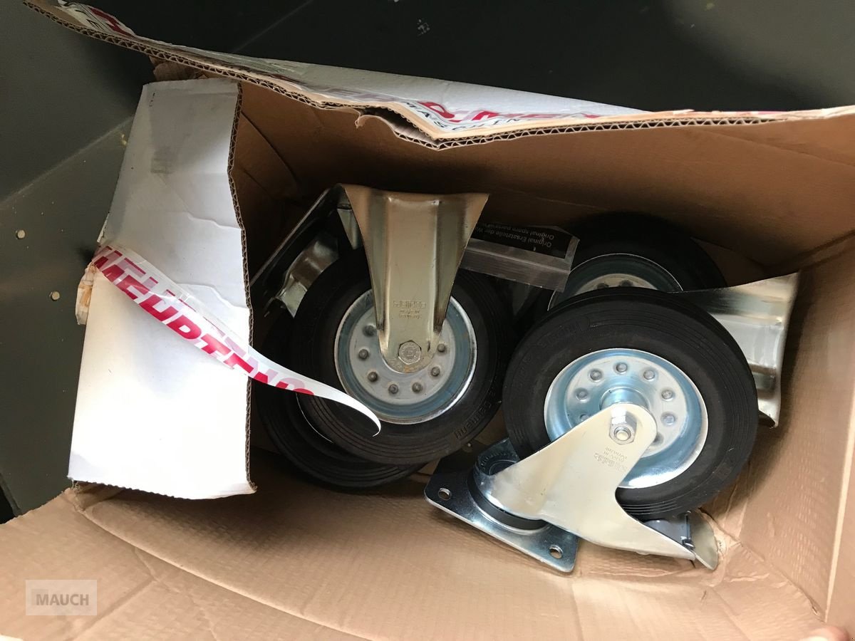 Ladeschaufel of the type Mehrtens Erdcontainer / Dungcontainer  NEU, Neumaschine in Burgkirchen (Picture 3)