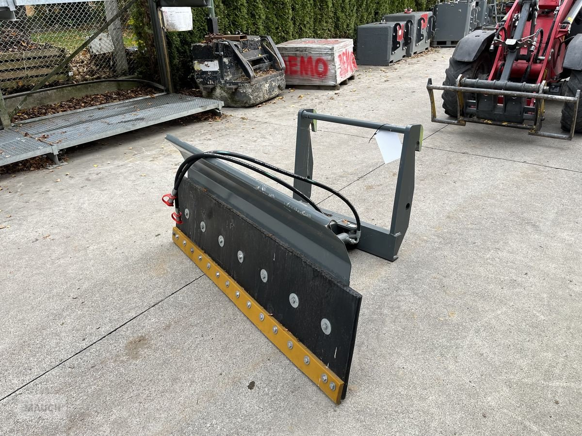 Ladeschaufel des Typs Mehrtens Gummischieber 1500mm hydraulisch schwenkbar, Gebrauchtmaschine in Burgkirchen (Bild 3)