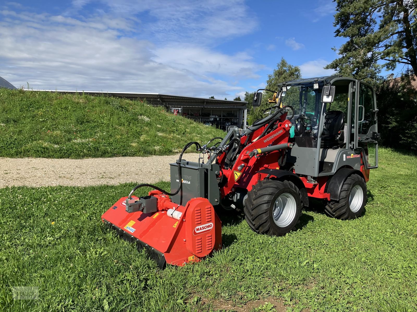 Ladeschaufel of the type Mehrtens Schlegelmulcher, Neumaschine in Burgkirchen (Picture 8)