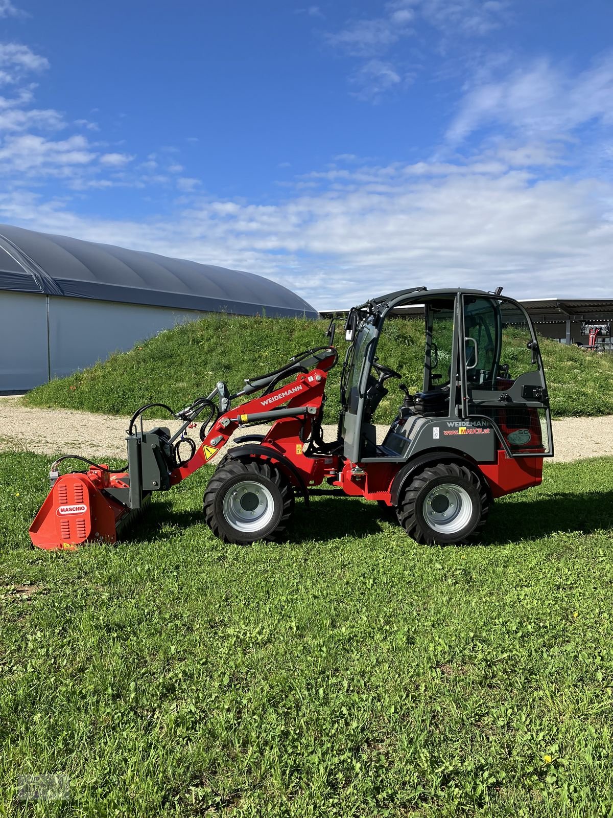 Ladeschaufel of the type Mehrtens Schlegelmulcher, Neumaschine in Burgkirchen (Picture 10)