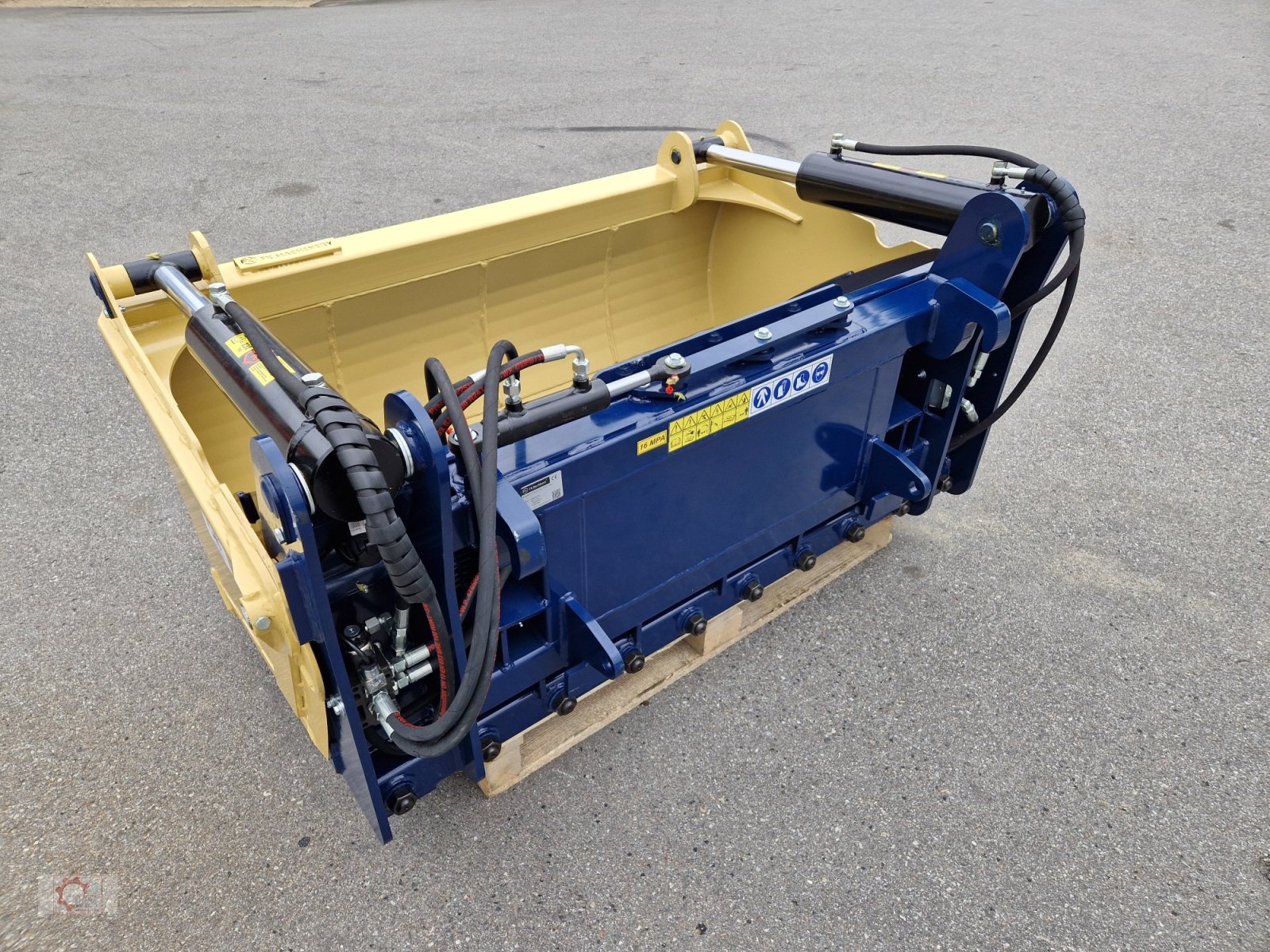 Ladeschaufel typu MS Silageschneideschaufel Multi Ladeschaufel Schneidschaufel, Neumaschine v Tiefenbach (Obrázek 28)