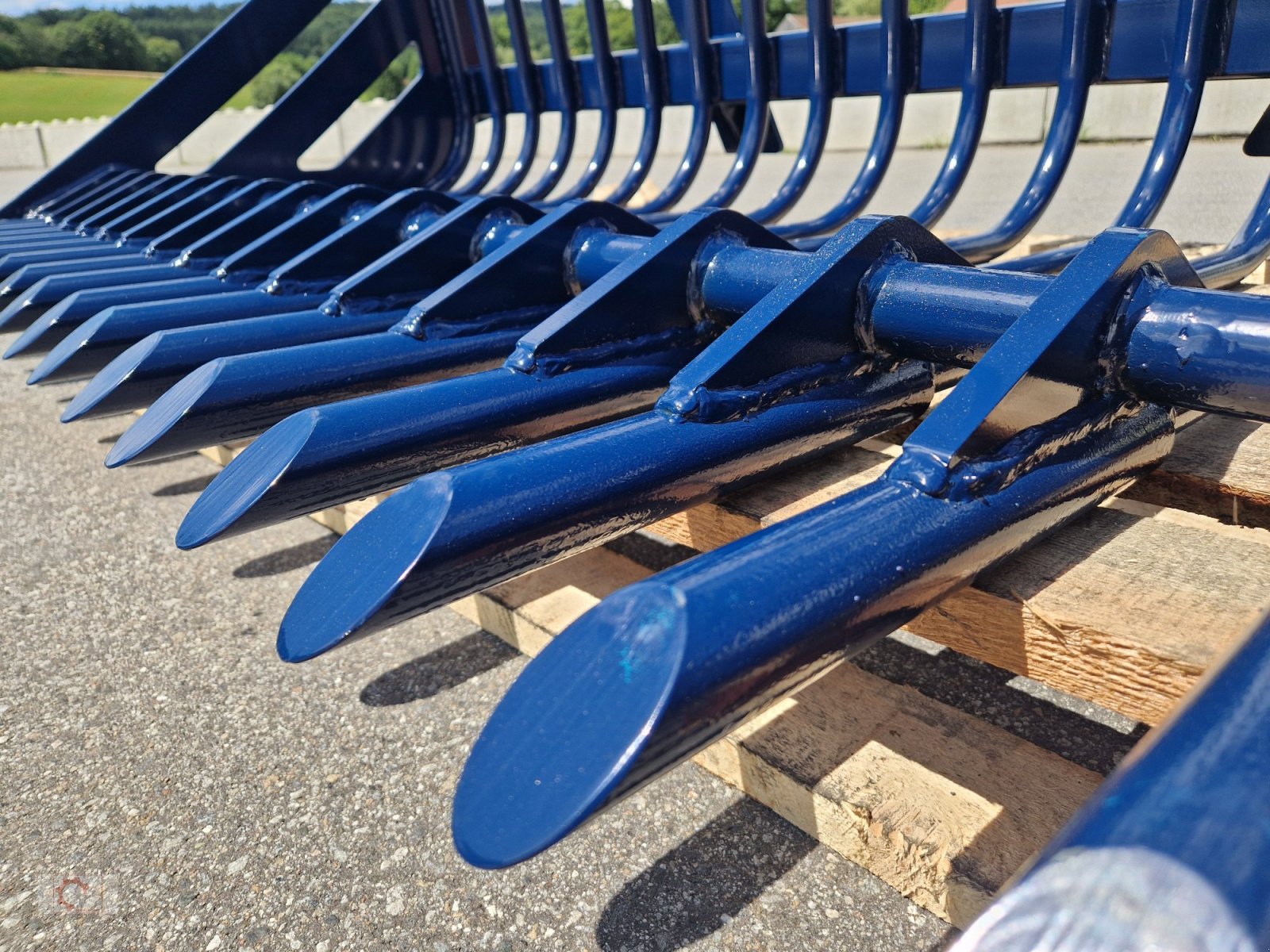 Ladeschaufel des Typs MS Steinsammelschaufel 2m, Neumaschine in Tiefenbach (Bild 5)