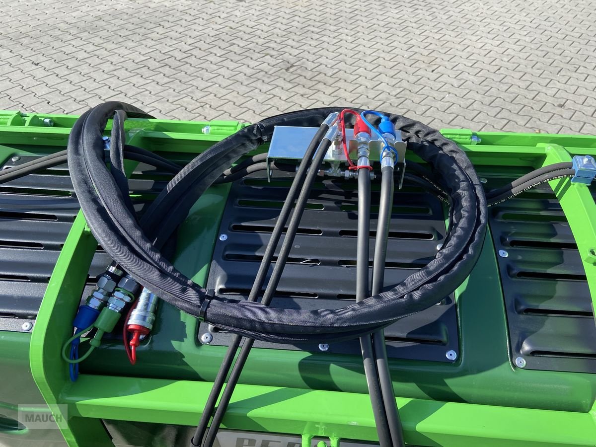 Ladeschaufel des Typs Peruzzo Koala Aufsammelschleglmäher, Neumaschine in Burgkirchen (Bild 13)