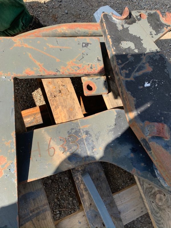 Ladeschaufel typu Quicke ADAPTATION IH 633, Gebrauchtmaschine v VERNOUX EN VIVARAIS (Obrázek 1)