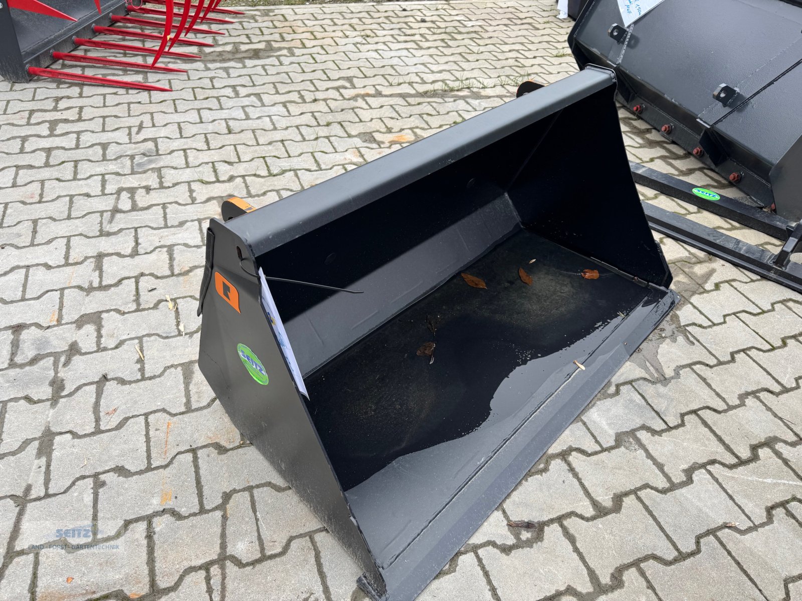 Ladeschaufel des Typs Quicke CL 130, Neumaschine in Lindenfels-Glattbach (Bild 1)