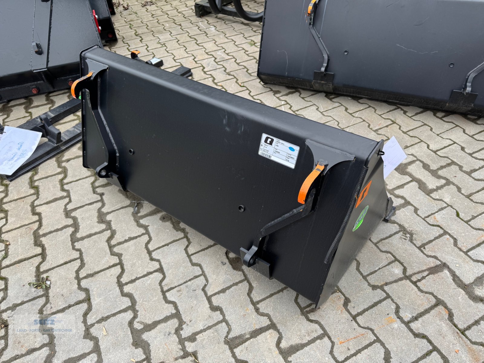 Ladeschaufel des Typs Quicke CL 130, Neumaschine in Lindenfels-Glattbach (Bild 2)