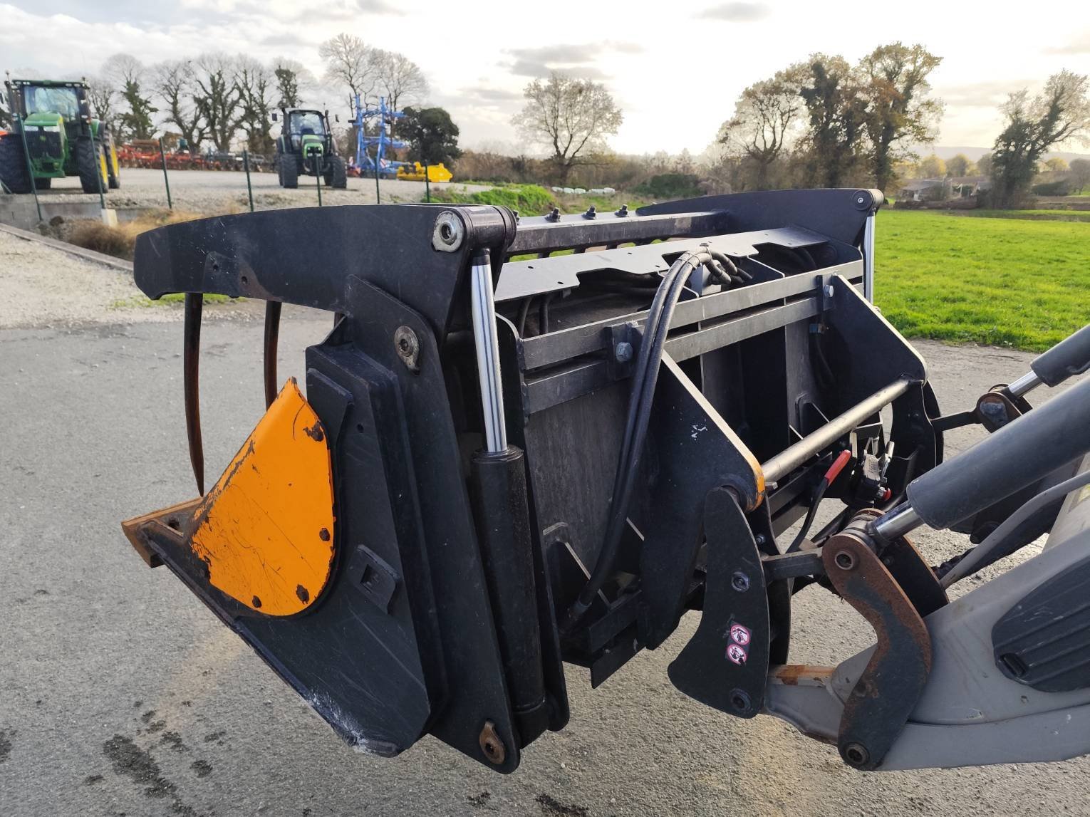 Ladeschaufel типа Quicke GODET MULTI SERVICE, Gebrauchtmaschine в Le Horps (Фотография 3)