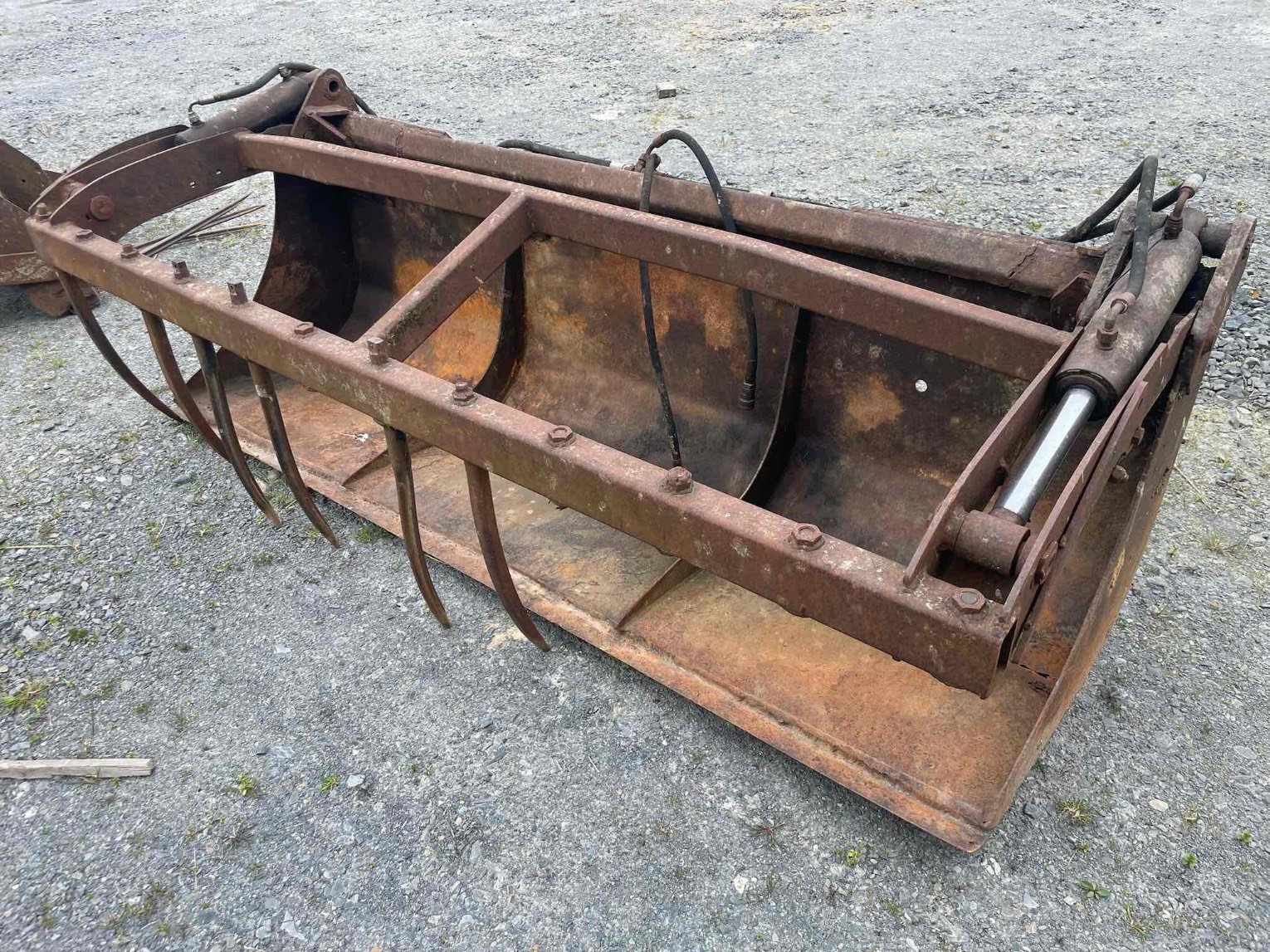 Ladeschaufel типа Quicke Multibenne MB230 2M30 Quicke, Gebrauchtmaschine в SAINT CLAIR SUR ELLE (Фотография 4)