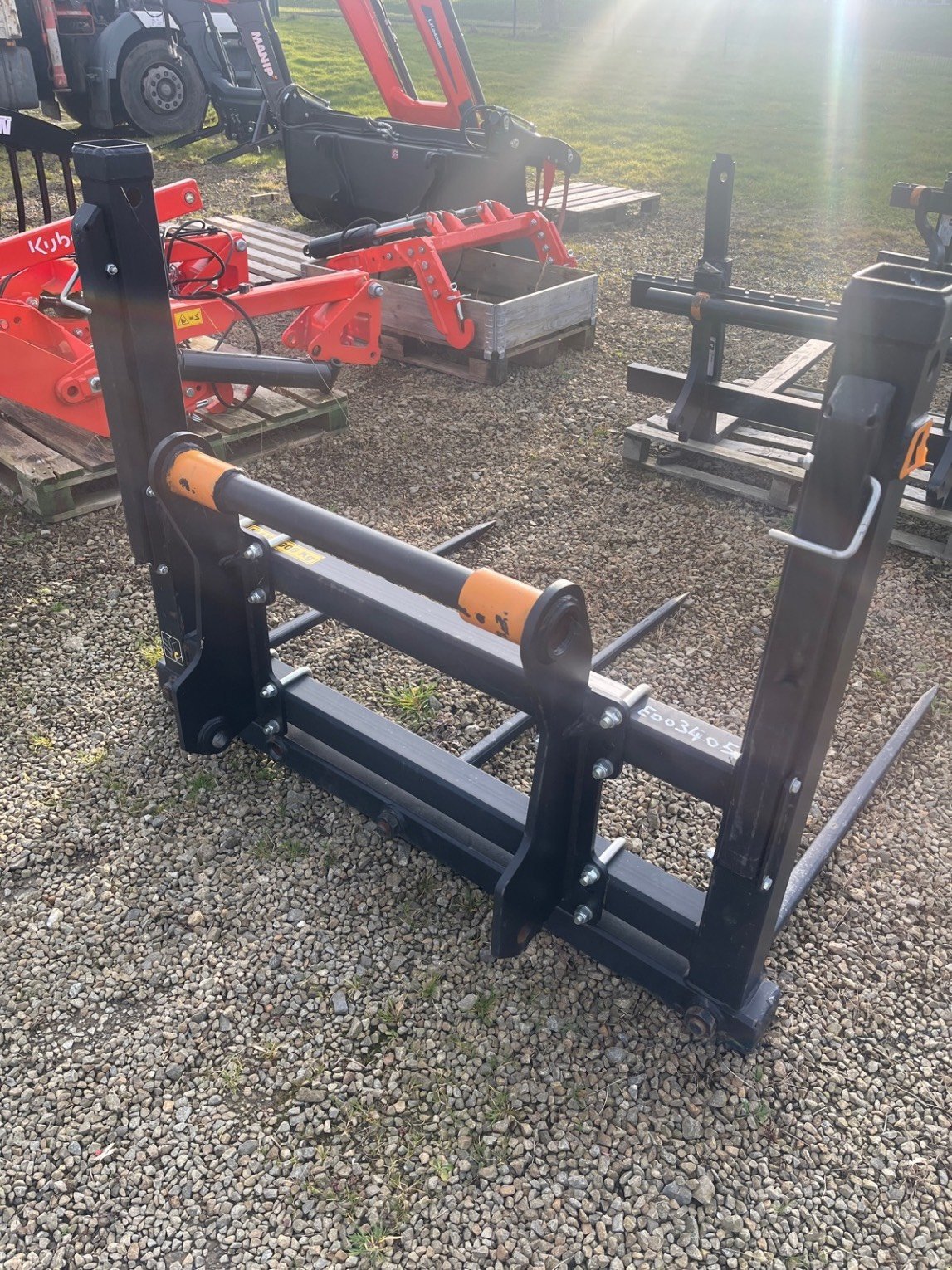 Ladeschaufel des Typs Quicke Pic à balle L+ 150 BOBCAT Alö-Quicke, Gebrauchtmaschine in SAINT CLAIR SUR ELLE (Bild 1)