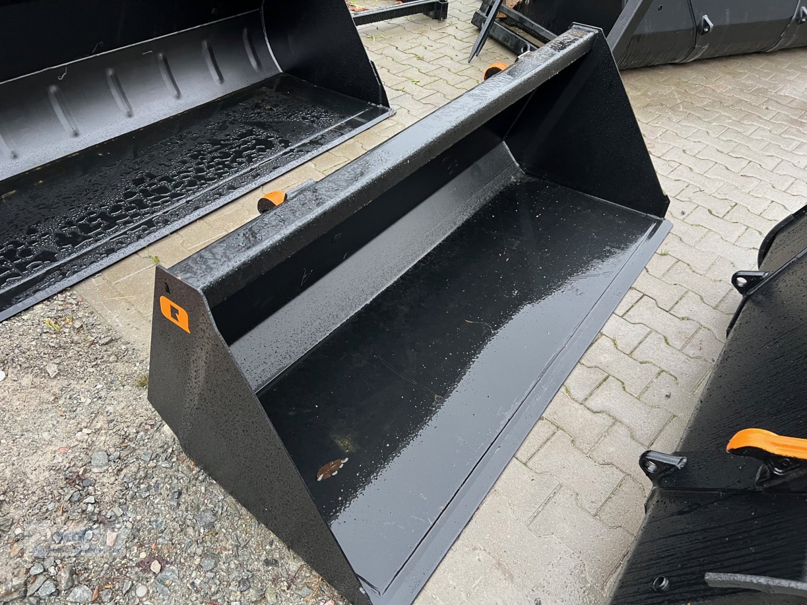 Ladeschaufel of the type Quicke U 185, Neumaschine in Lindenfels-Glattbach (Picture 1)