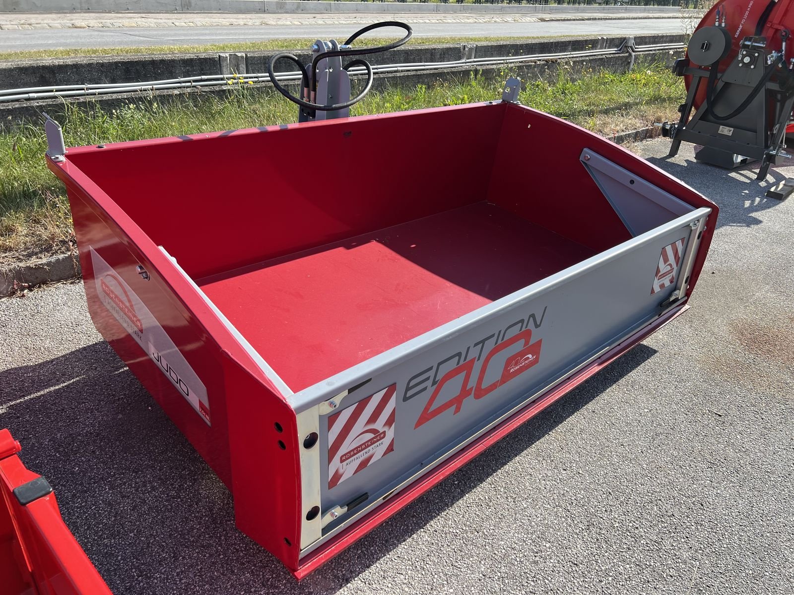 Ladeschaufel des Typs Rosensteiner Judo 200 / DW, Neumaschine in Weitra (Bild 3)