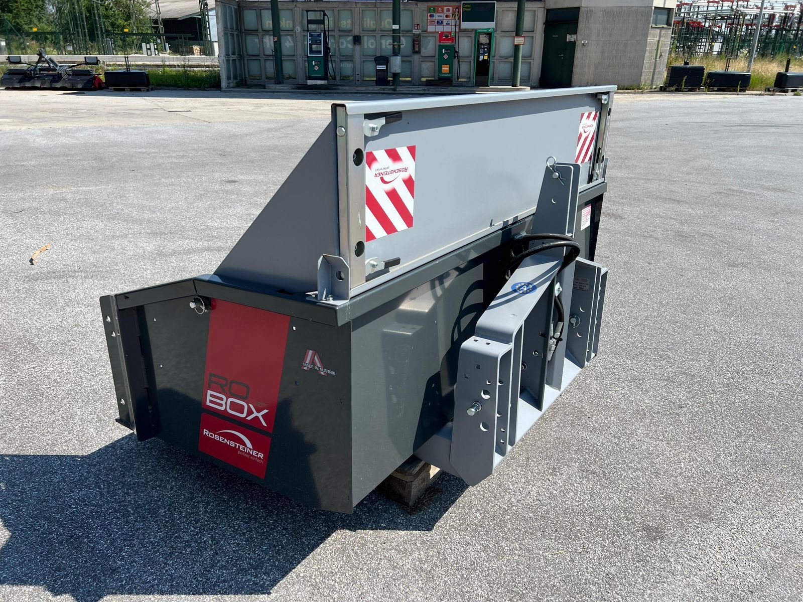 Ladeschaufel des Typs Rosensteiner RoBox 10-180, Neumaschine in Weitra (Bild 8)