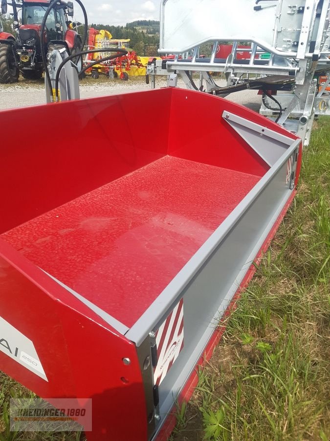 Ladeschaufel des Typs Rosensteiner Samurai 250D, Neumaschine in Altenfelden (Bild 7)