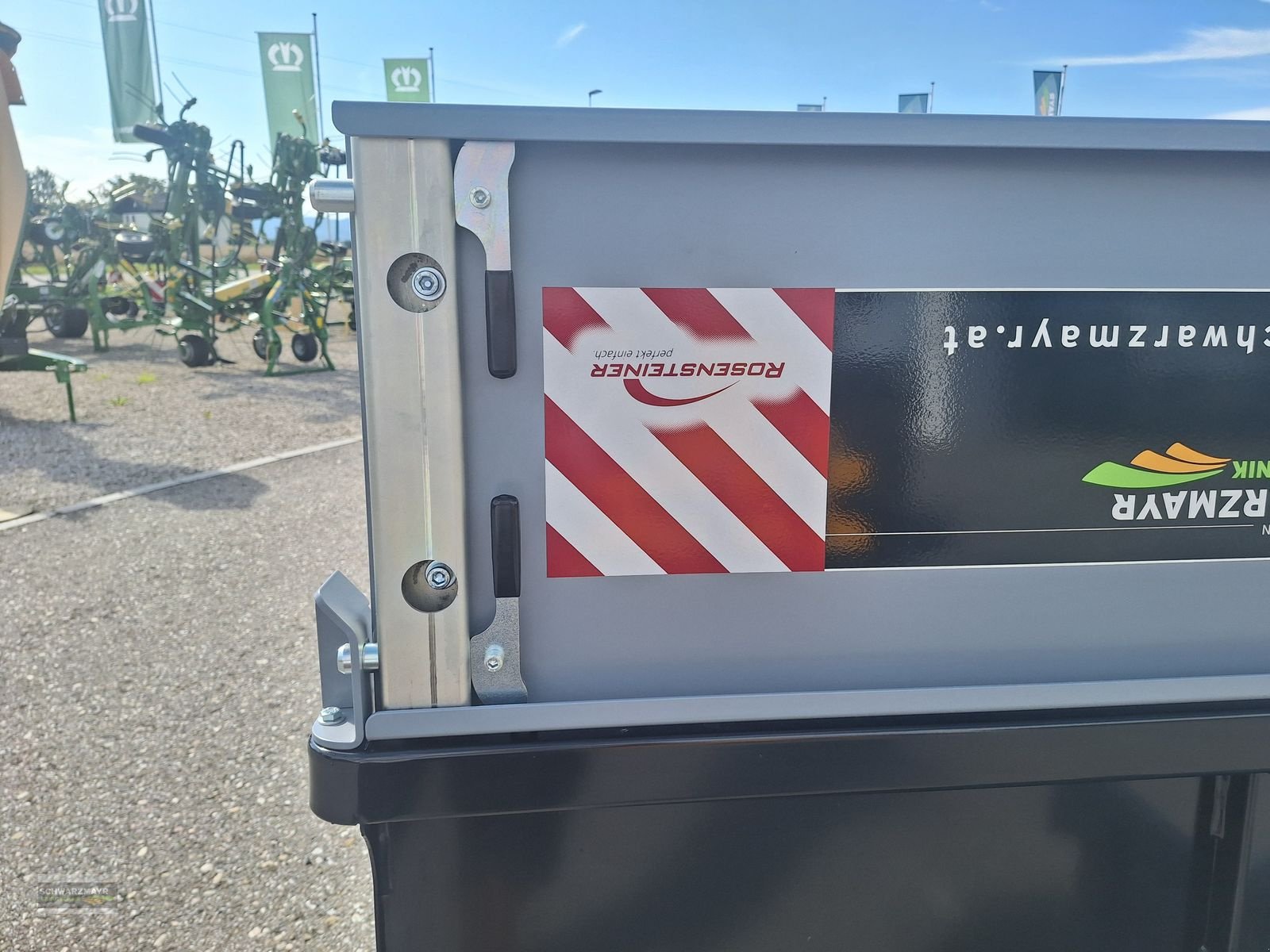 Ladeschaufel des Typs Rosensteiner Samurai 250D, Neumaschine in Gampern (Bild 11)