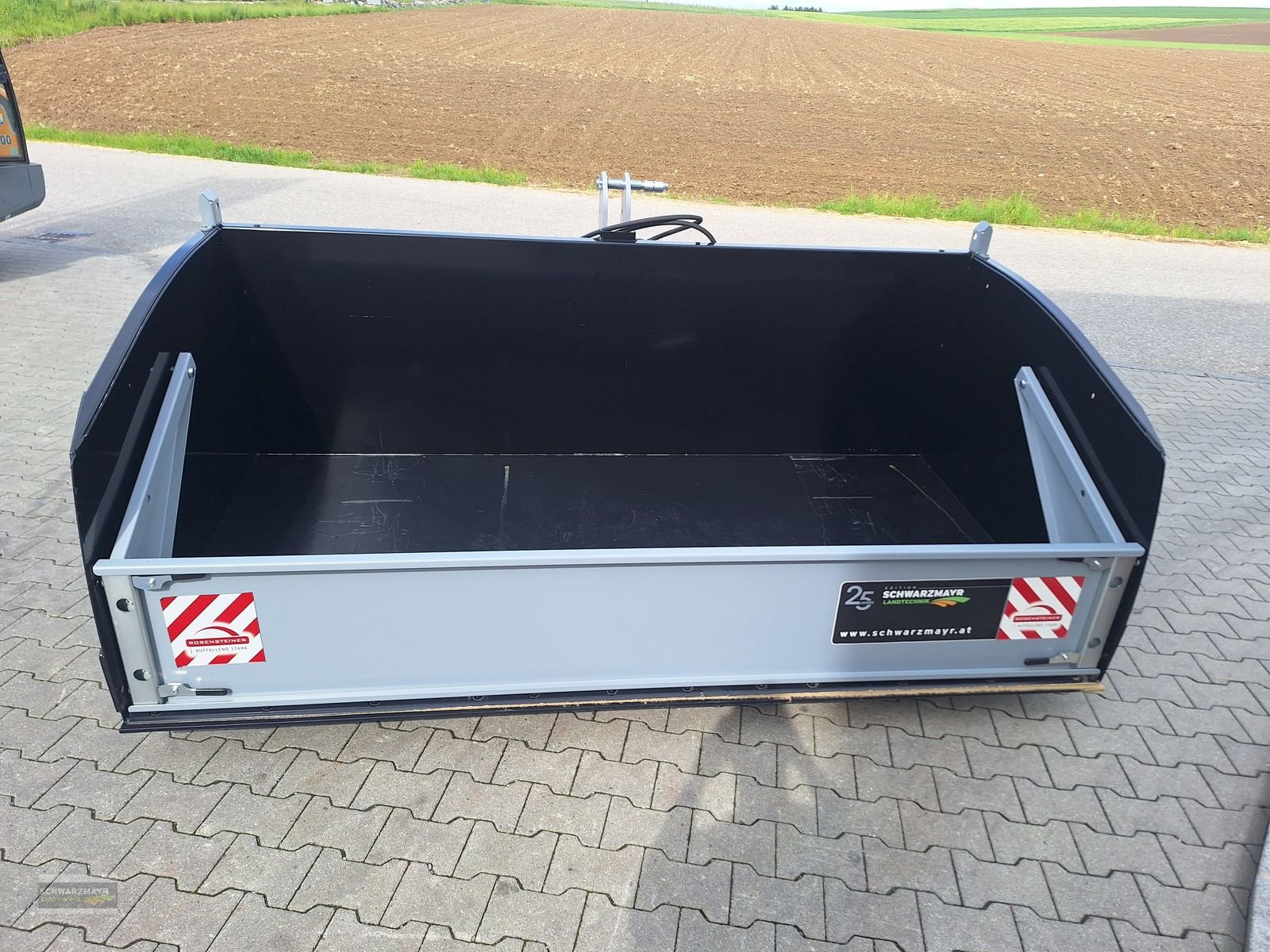 Ladeschaufel des Typs Rosensteiner Sumo 250D, Neumaschine in Gampern (Bild 7)