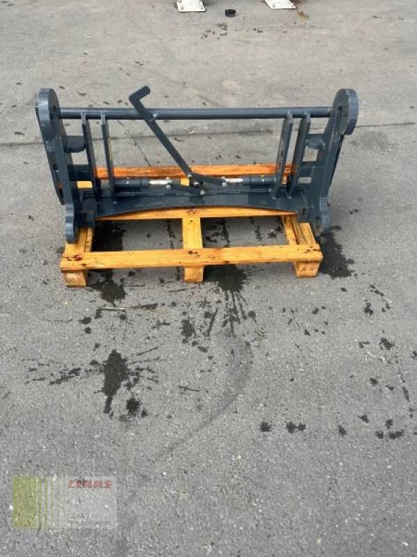 Ladeschaufel des Typs Saphir ADAP E SCORPION / EURO ADAPTER, Neumaschine in Gefrees (Bild 2)