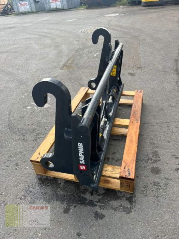 Ladeschaufel des Typs Saphir ADAP E SCORPION / EURO ADAPTER, Neumaschine in Gefrees (Bild 3)