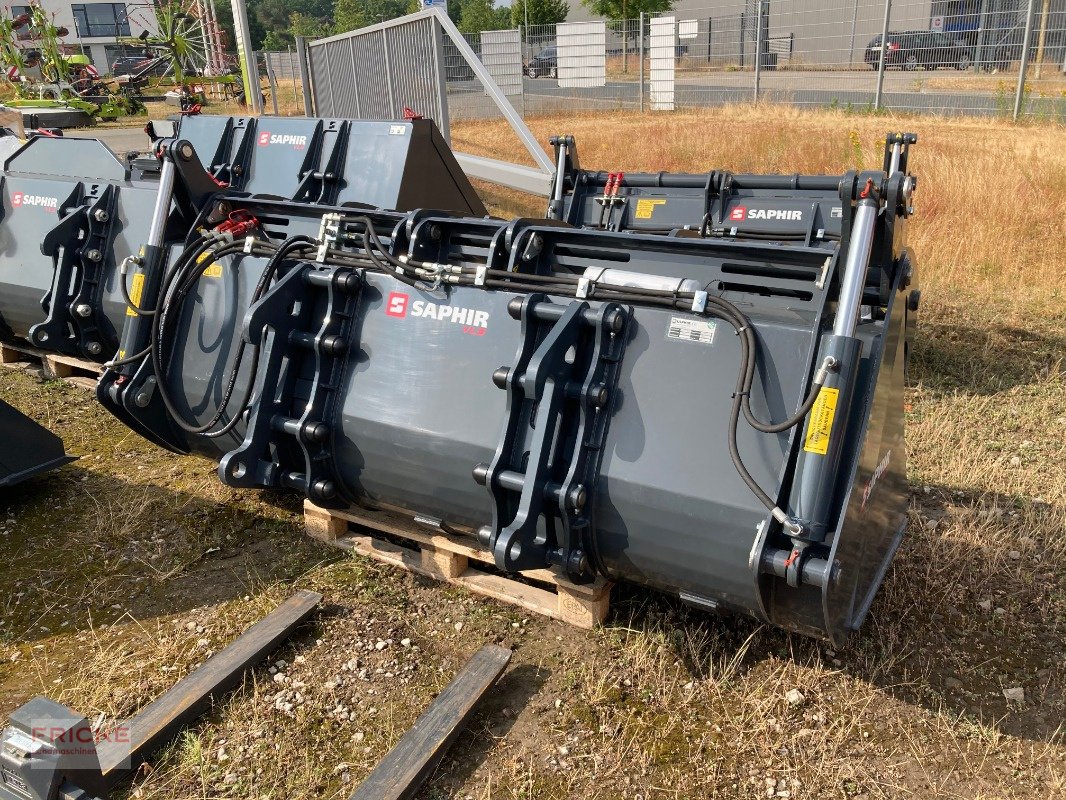 Ladeschaufel of the type Saphir GS 26 L VLS Scoprion -mit Farbschäden-, Neumaschine in Bockel - Gyhum (Picture 2)
