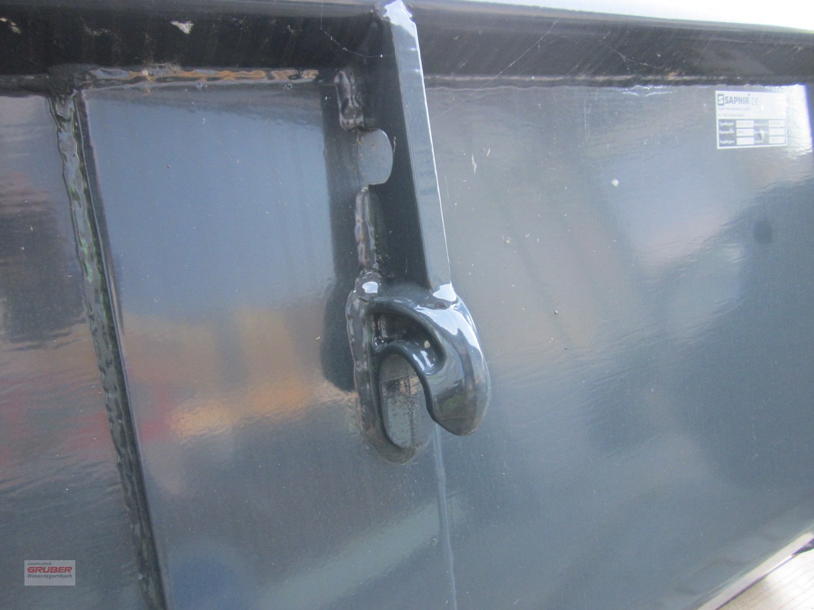 Ladeschaufel des Typs Saphir LG 22+, Neumaschine in Dorfen (Bild 4)