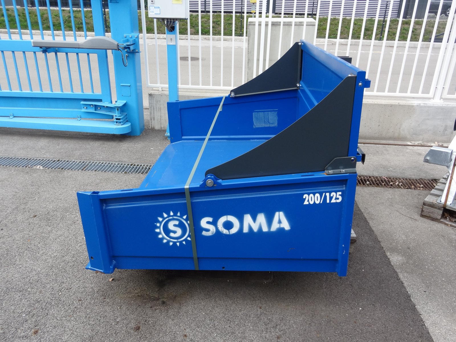Ladeschaufel des Typs Soma KHP 200/125/40, Neumaschine in St.Andrä-Wördern (Bild 3)