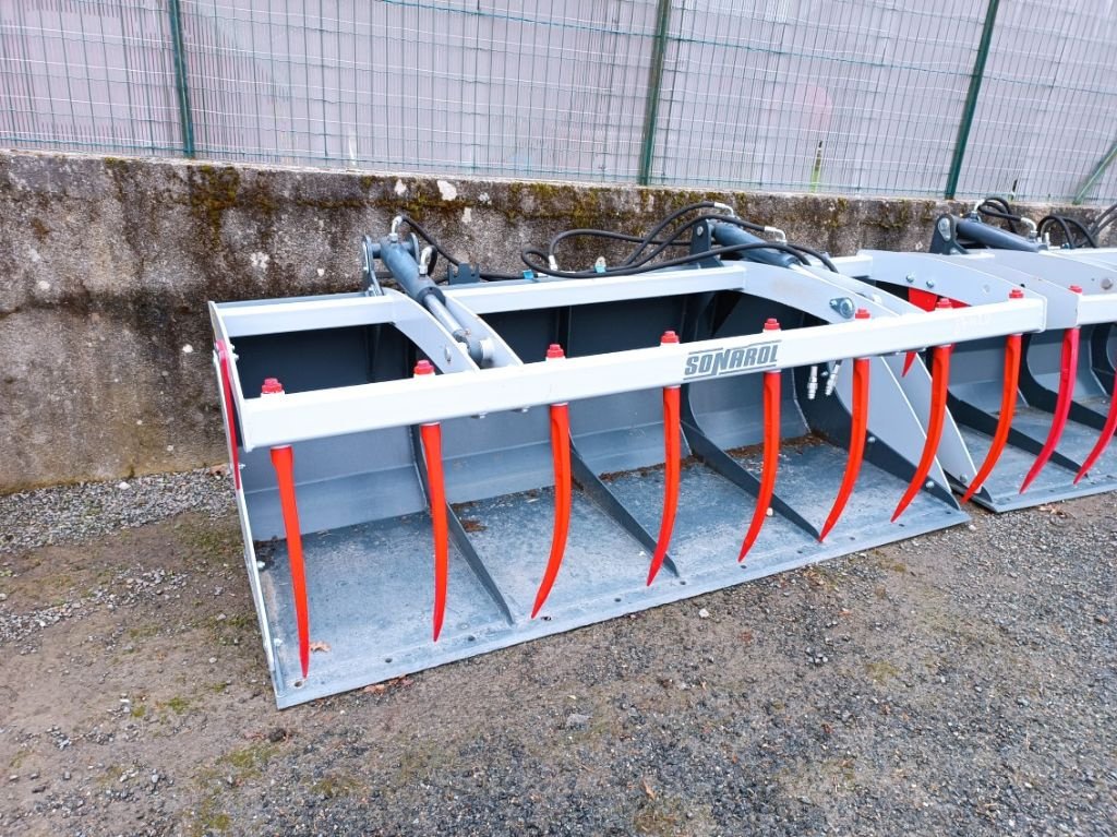 Ladeschaufel del tipo Sonarol LK SNR 2100, Gebrauchtmaschine In COGNAC LA FORET (Immagine 1)