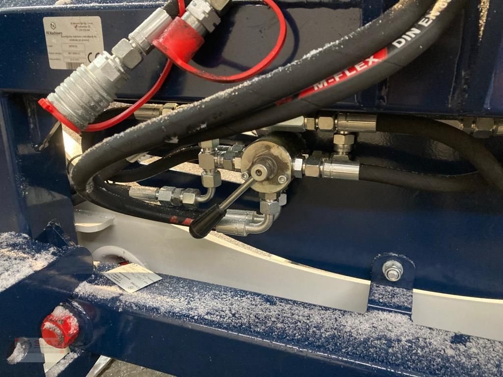 Ladeschaufel des Typs Sonstige Aktion-Rundballenabroller-NEU, Neumaschine in Eberschwang (Bild 15)