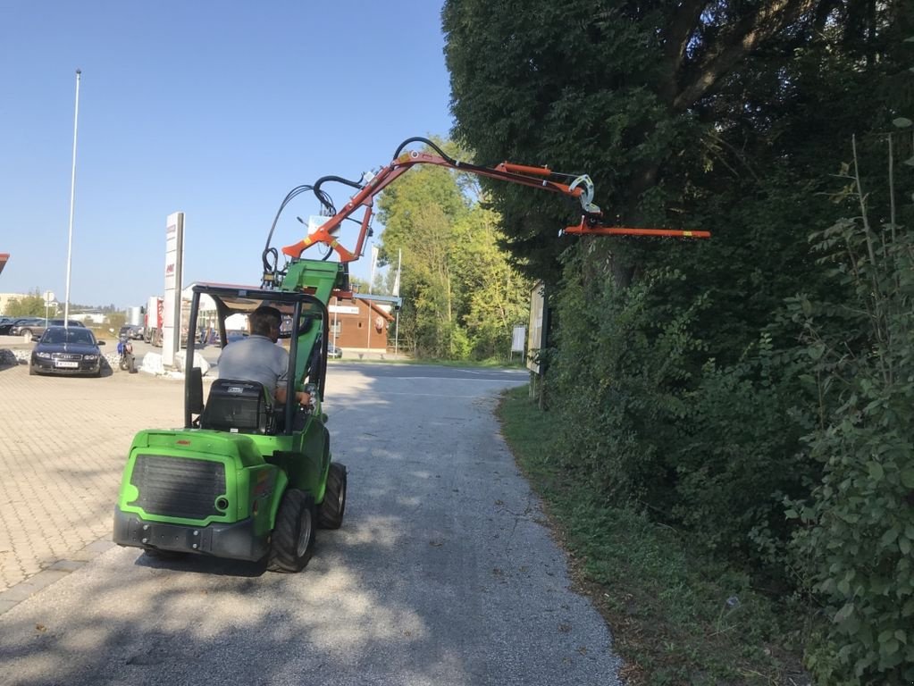 Ladeschaufel typu Sonstige Avant Hydraulische Heckenschere mit Seitenhubarm, Neumaschine v Waidhofen an der Thaya (Obrázek 2)
