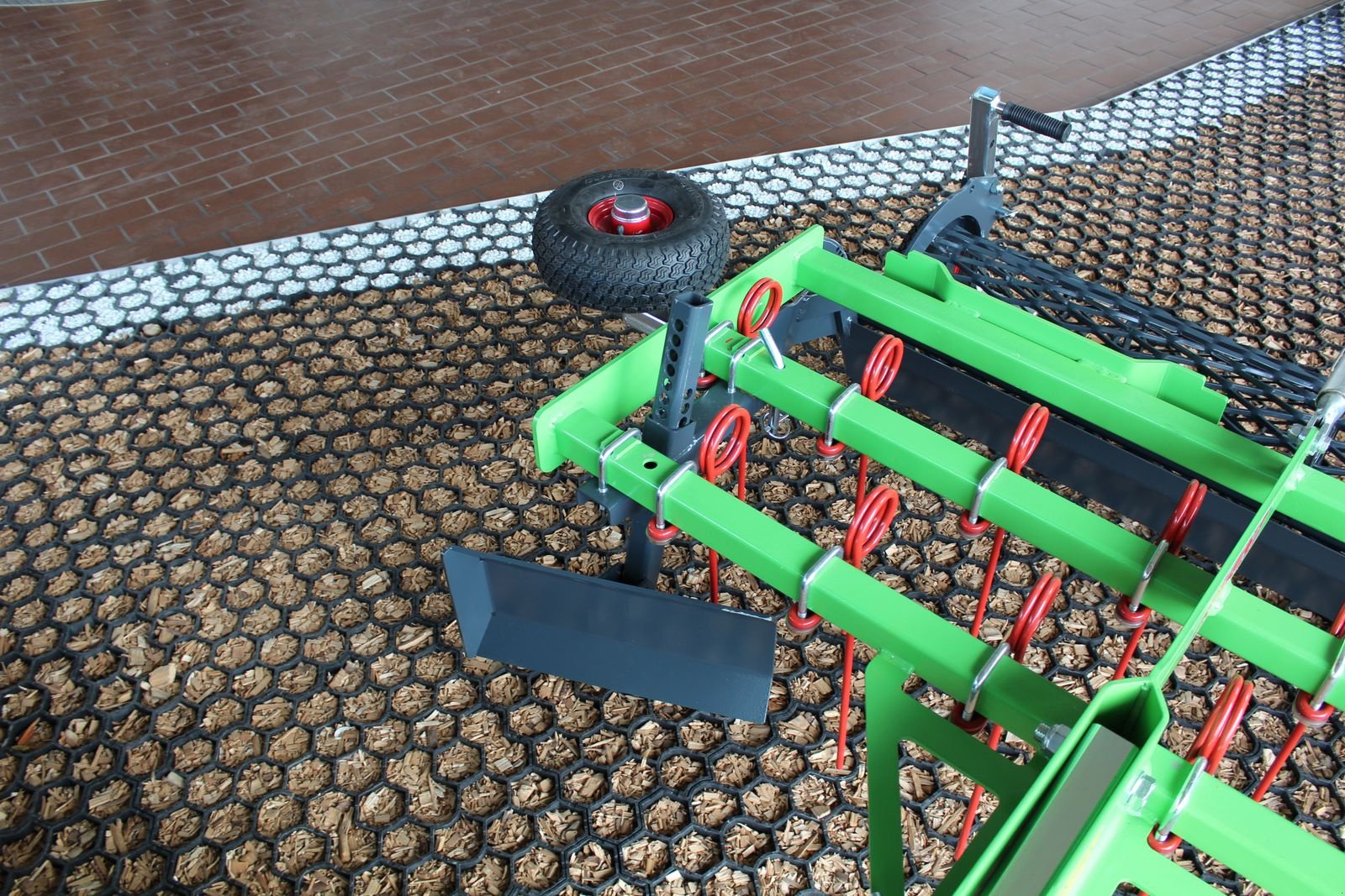 Ladeschaufel del tipo Sonstige Avant Reitplatzplaner, Neumaschine In Waidhofen an der Thaya (Immagine 3)