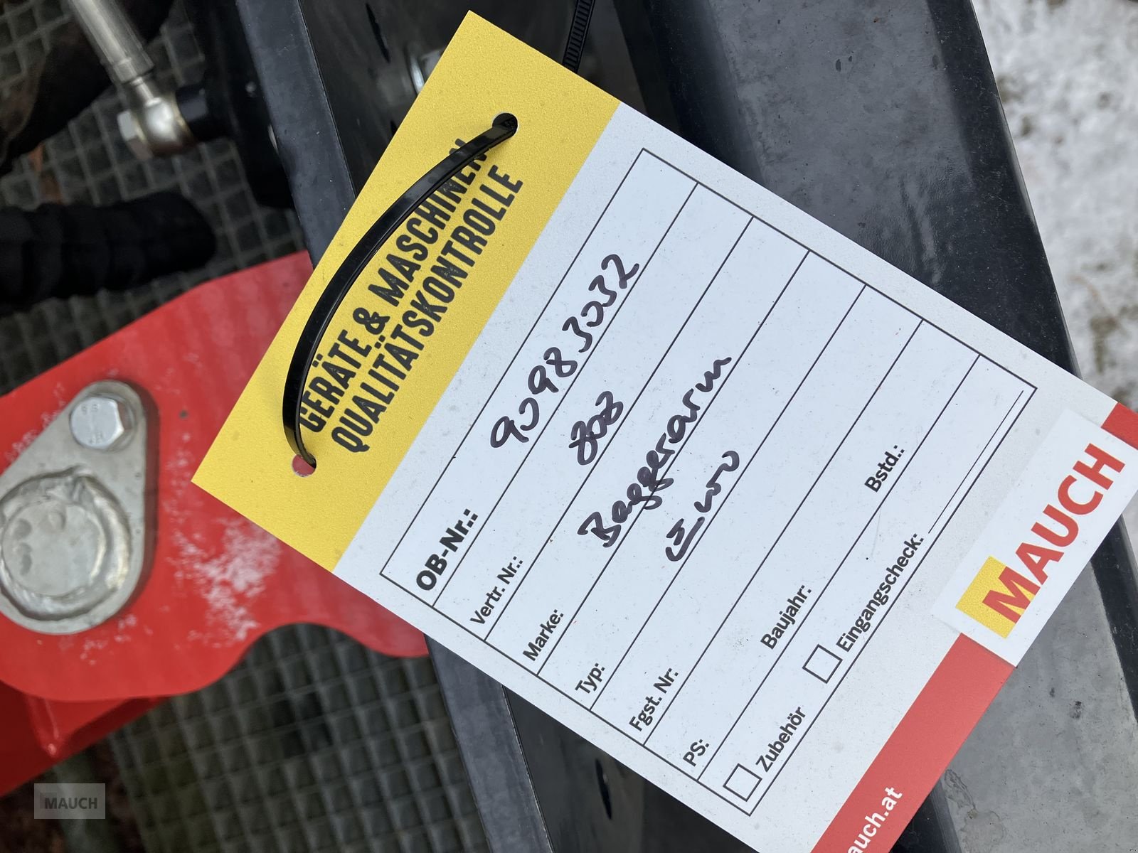 Ladeschaufel des Typs Sonstige Baggerarm für Hoflader, Gebrauchtmaschine in Burgkirchen (Bild 3)