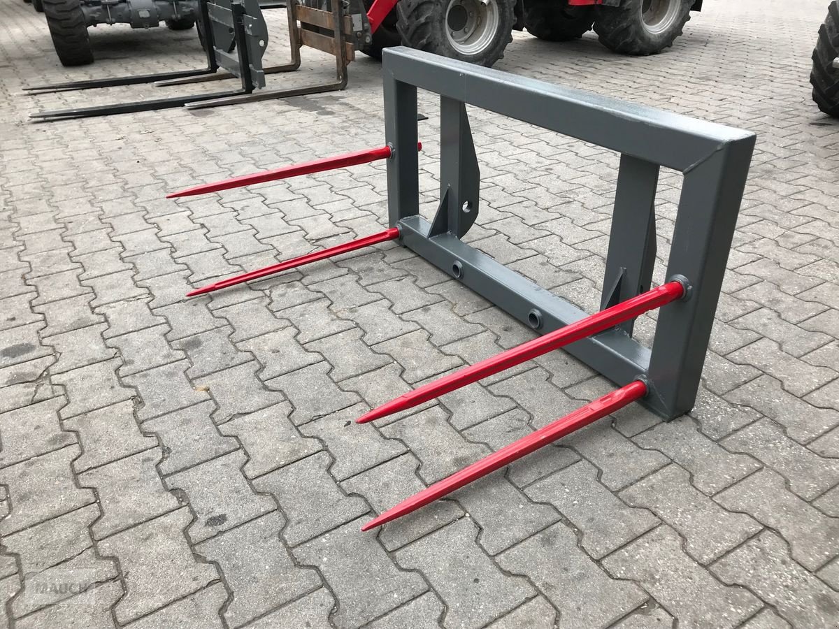 Ladeschaufel del tipo Sonstige Ballenspieß auf Rahmen, Neumaschine In Burgkirchen (Immagine 1)