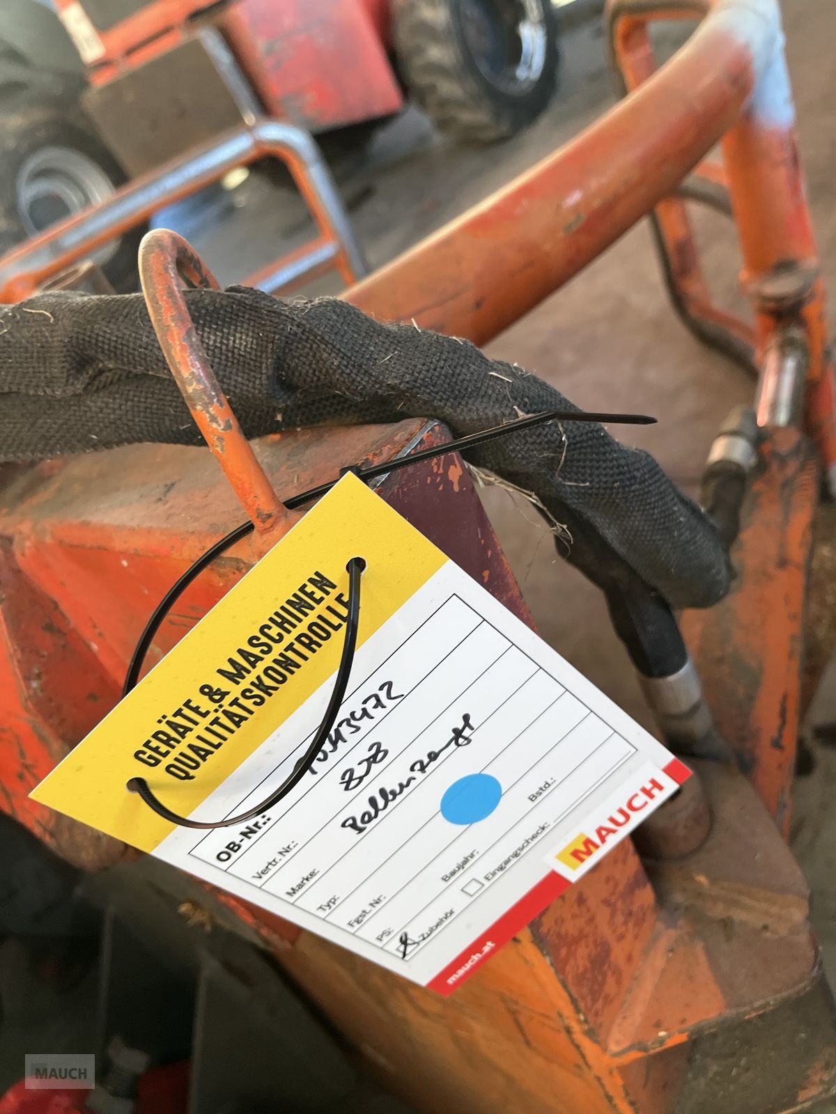 Ladeschaufel van het type Sonstige Ballenzange Weidemann MV, Gebrauchtmaschine in Burgkirchen (Foto 7)